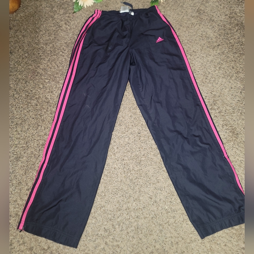Adidas Pants good Condition color black Whith Stripes color pink